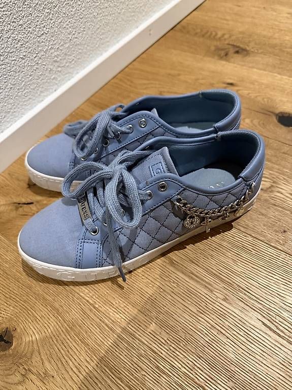 Scarpe da donna: Guess Schuhe Grösse 39 – Usato da Schötz venduto da kon_57fh
