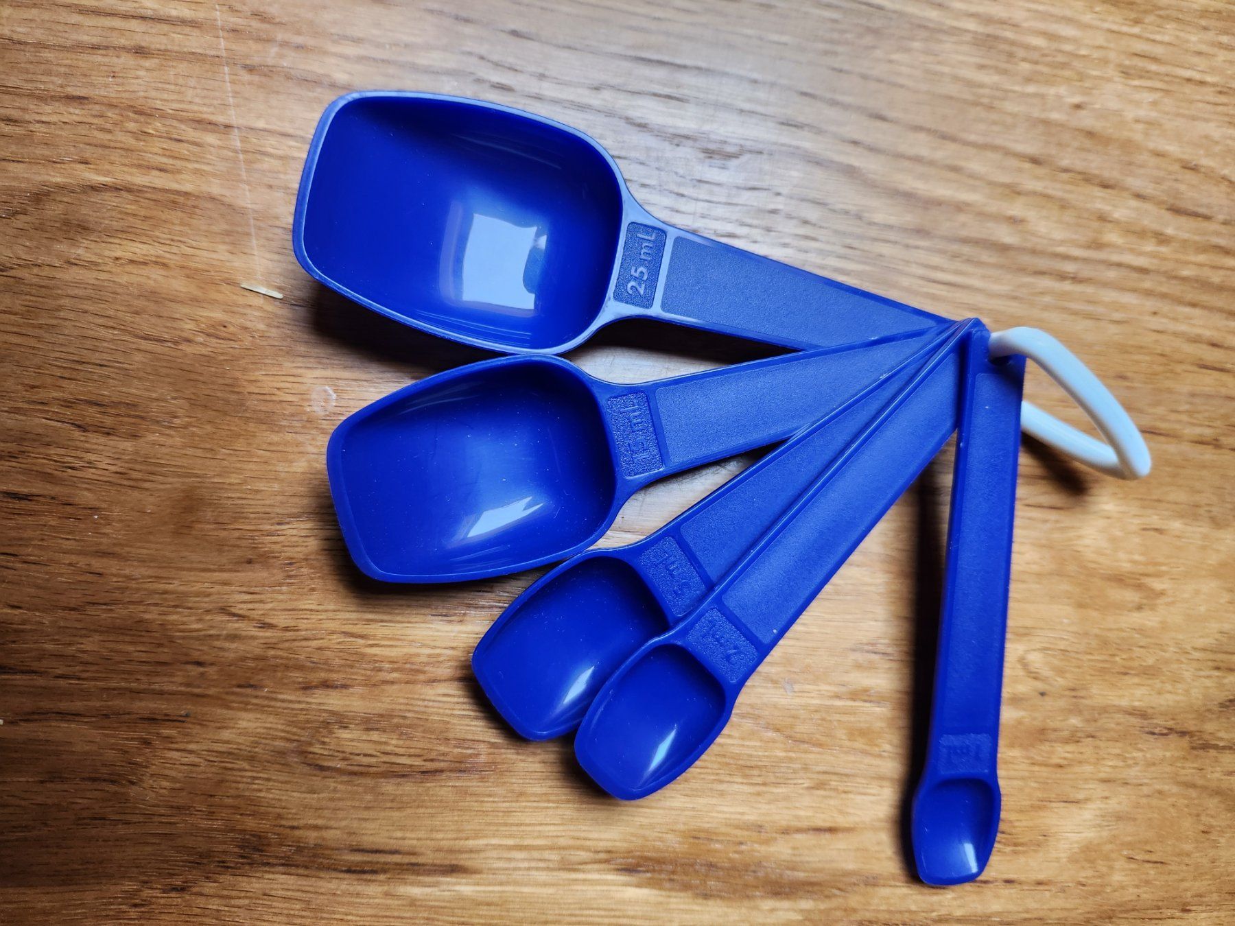 Tupperware Cuillères: Tupperware Messlöffel Set blau – D'occasion à Gstaad par Meiel2020