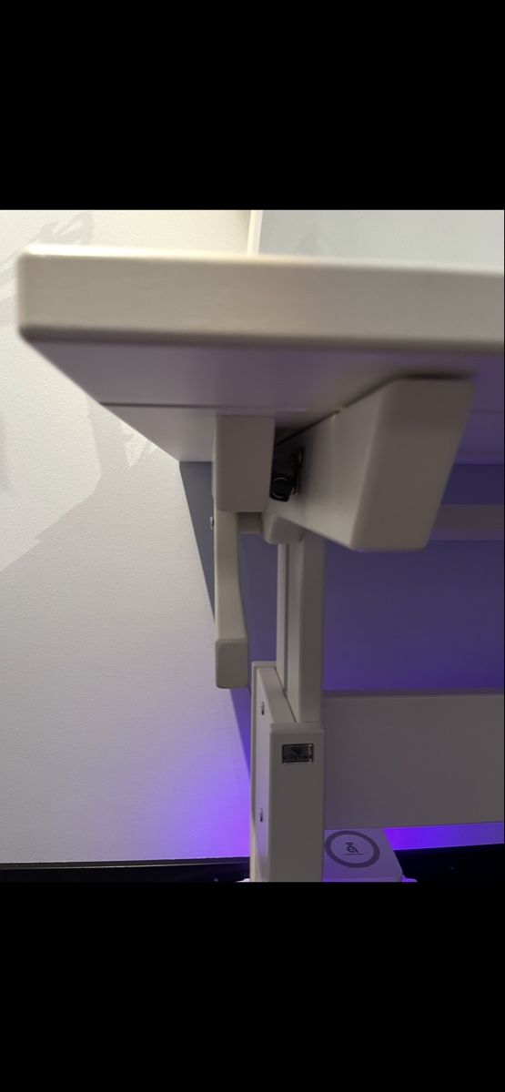 Bureaux: Lifetime white adjustable writing desk – D'occasion à Rüschlikon par ant_5v7g 5