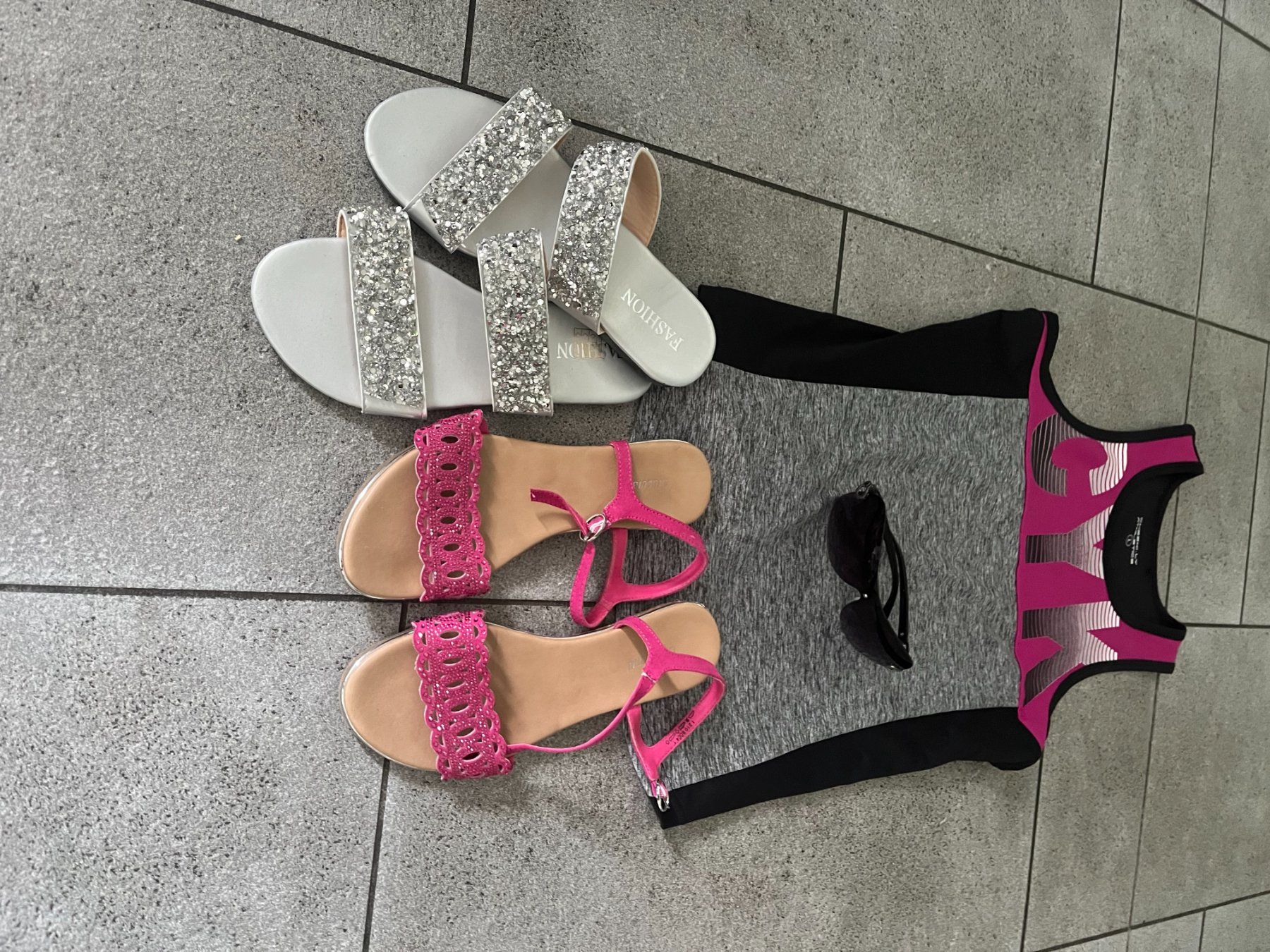 Tops: Sportliches Matching Set – Gebraucht aus Solothurn von Floefi