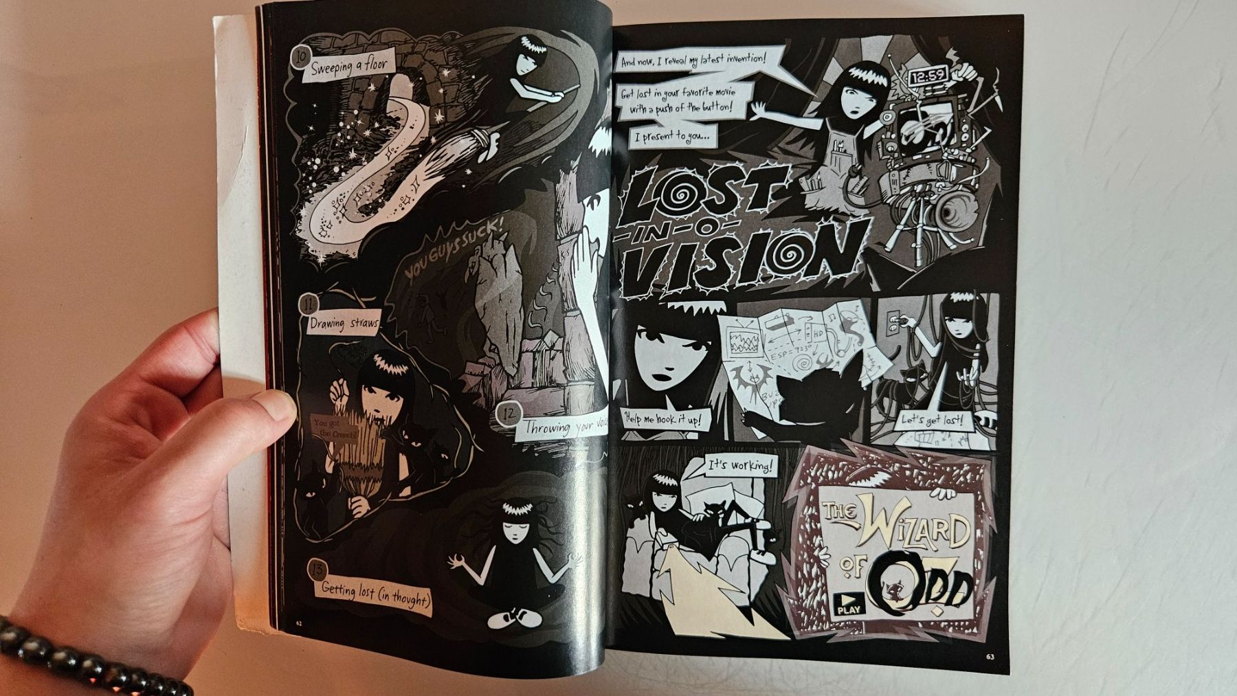Fumetti: Emily the Strange All Things Strange Comic Buch – Usato da Basel venduto da True_Hofer_Store 2