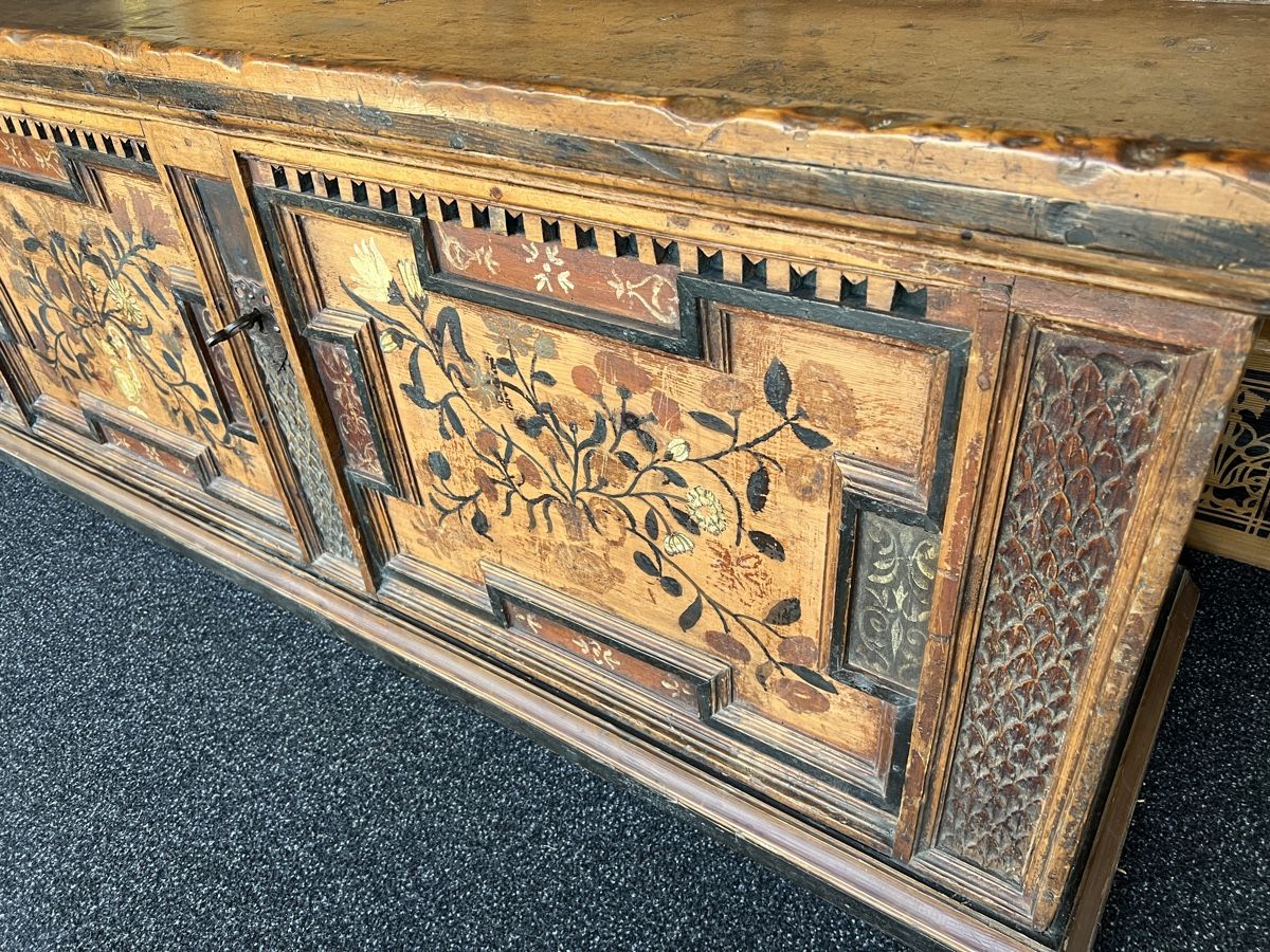 Cassapanche: Frühe Barocktruhe Arve – Usato da Gossau SG venduto da Keller-Antiques 5