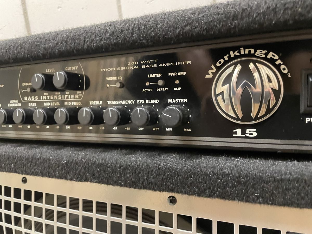 Strumenti musicali: SWR BassGuitar Combo Amp – Usato da Riehen venduto da ose58 3