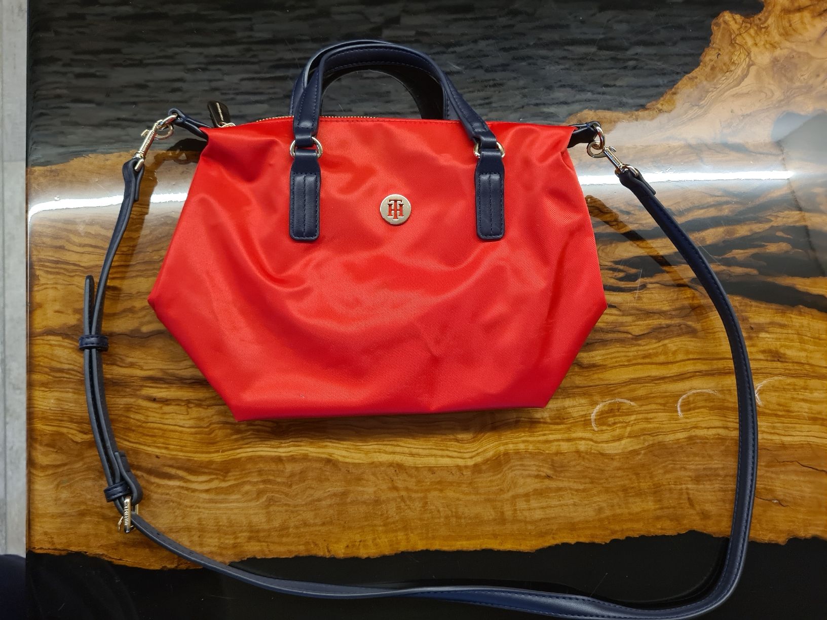 Tommy Hilfiger Borse da donna: Handtasche Tommy Hilfiger – Usato da Zell LU venduto da Jamaila