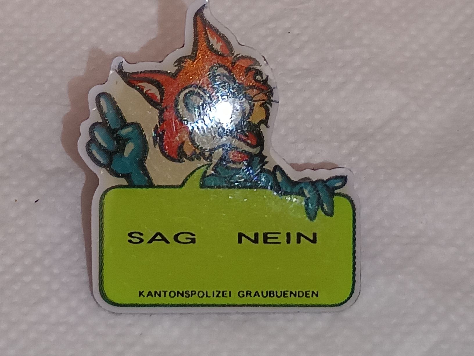 Placchette & Badge: Pin Sag Nein – Nuovo e nell'imballaggio originale da Zürich venduto da Mitzi6