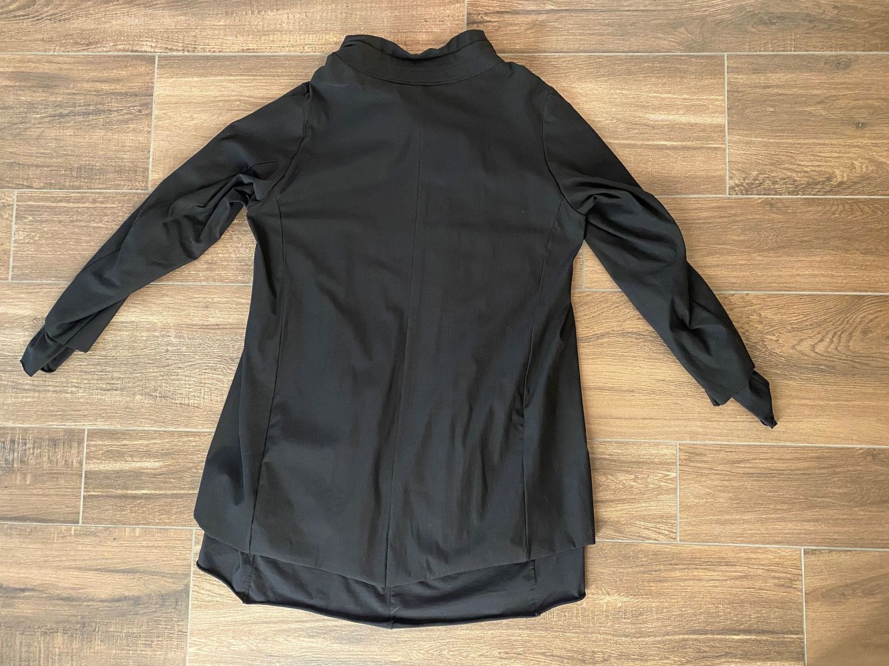 Jacken: Tomo Tunika oder Jacke schwarz NEU Gr. 46 zu Rundholz – Neu (gemäss Beschreibung) aus Arlesheim von san_w9vr 1