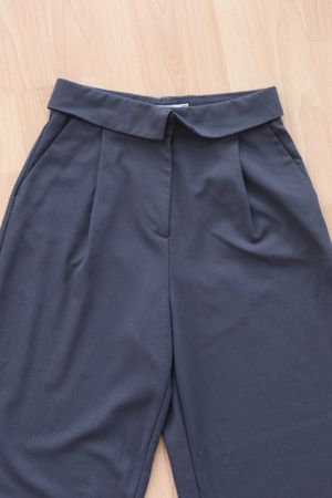 Stoffhose Bershka mit speziellem Bund