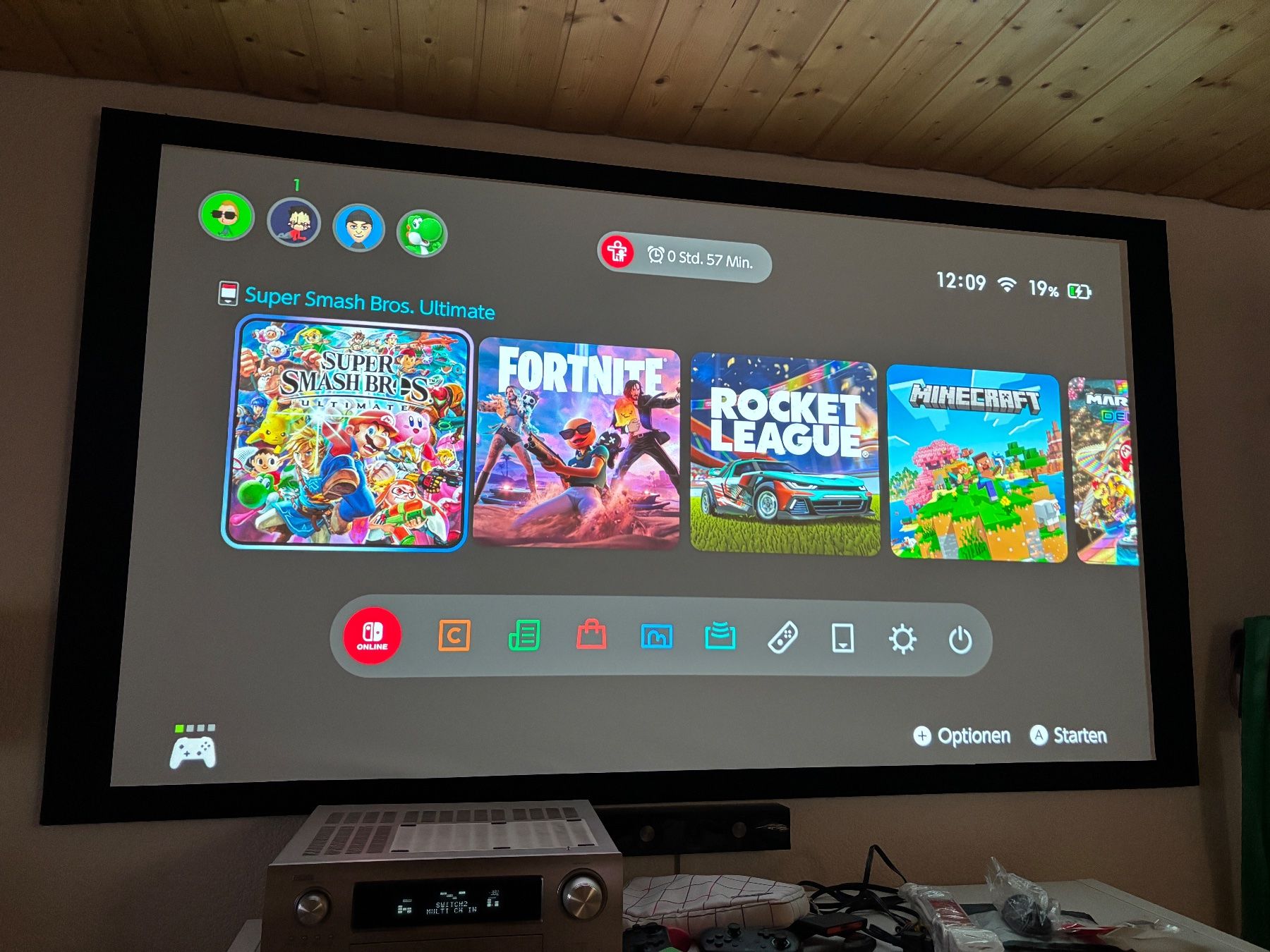 Acer Proiettori: Beamer Acer HD mit Leinwand und Deckenhalterung – Usato da Glarus venduto da Tabuton