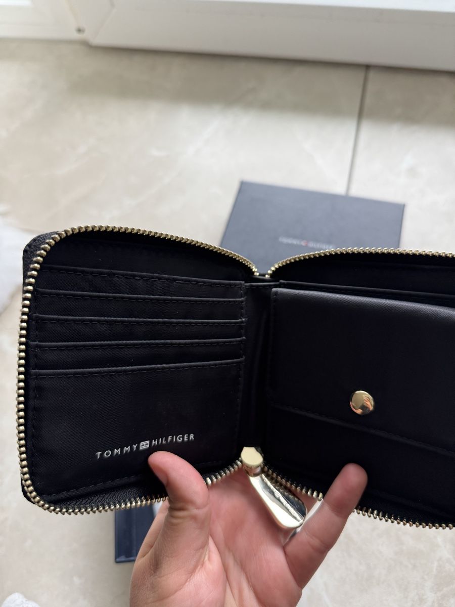 Tommy Hilfiger Portafogli: NEU Tommy Hilfiger Portmonnaie – Nuovo e nell'imballaggio originale da Bellmund venduto da HAV2020 2