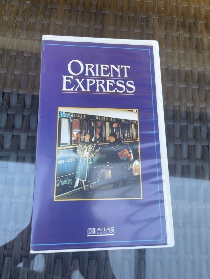 Tutti i VHS: VHS Videokassette Orient Express Atlas Verlag – Usato da Bergdietikon venduto da antovale