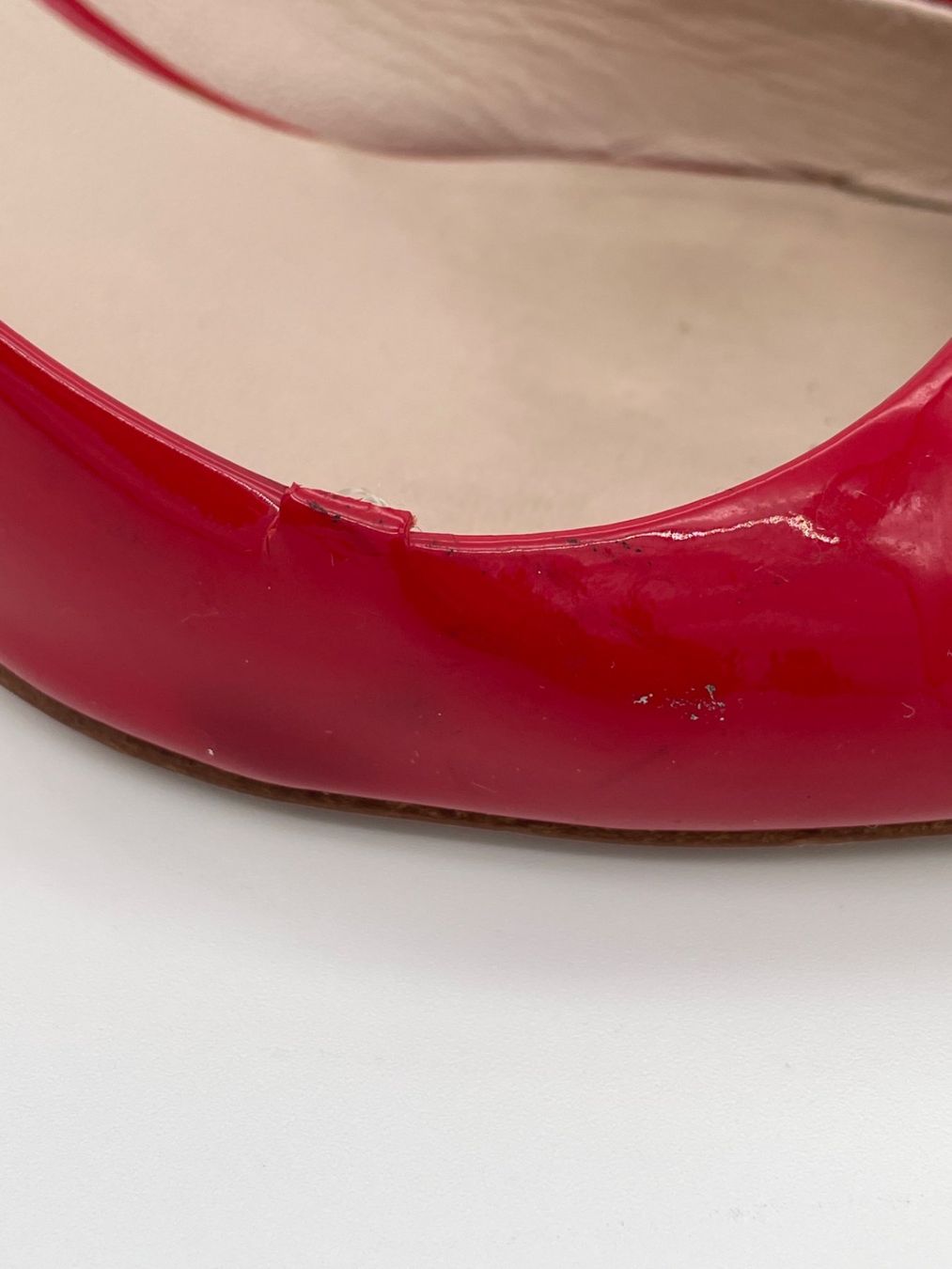 Miu Miu Scarpe da donna: Miu Miu Pointed-Toe Patent Pump EU 37 Rot – Usato da Zürich venduto da shoe_shop 5