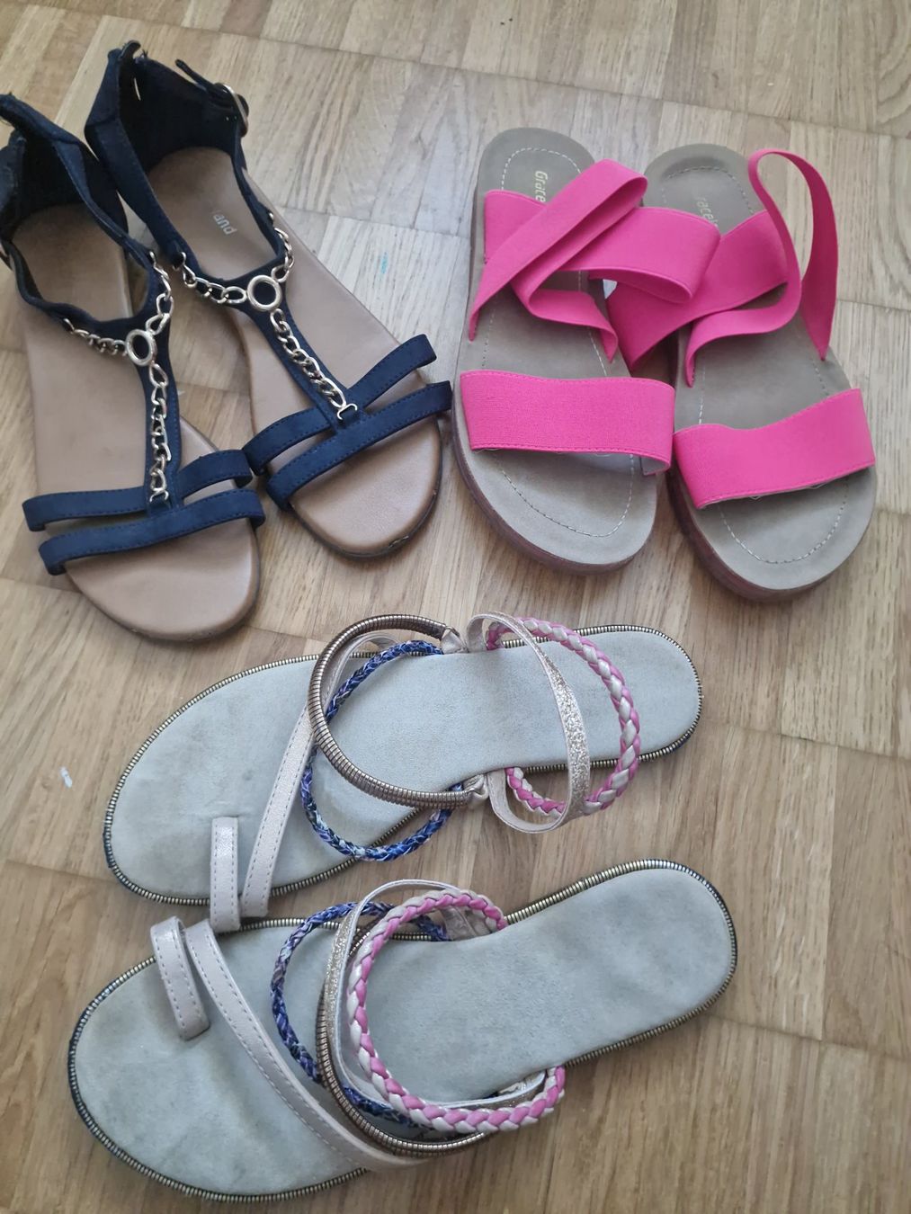 Scarpe da donna: Sandale 3 Paar gr.38 – Usato da Langendorf venduto da Ariyan01