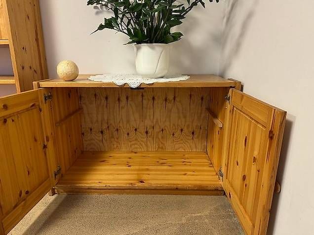 Commodes: schöne Holzkommode – D'occasion à Aarau par vio_lrn7 2