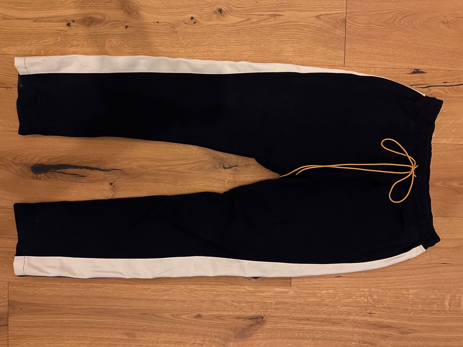 Hosen: rhude pants - TRAXEDO NAVY – Gebraucht aus Toffen von manimatter
