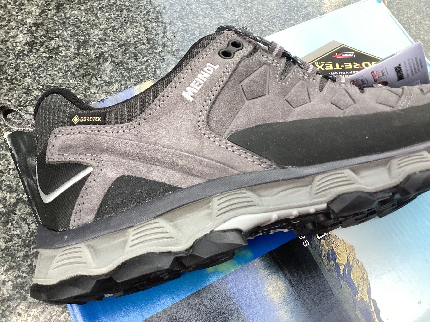 Meindl Scarpe da uomo: Meindl Herren Goretex Wanderschuhe Outdoorschuhe – Nuovo (secondo la descrizione) da Flüelen venduto da ne08 1