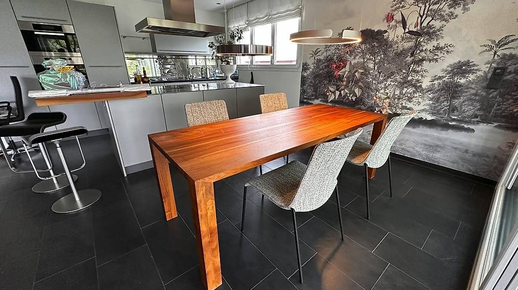 Tavoli: ULTIMO: Massivholz Tisch von TOSSA – Usato da Nottwil venduto da Isicel 3