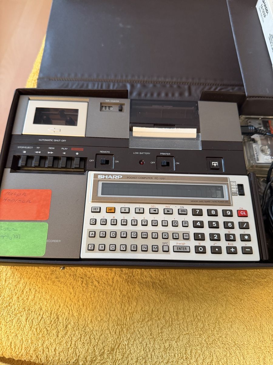 PC: SHARP PC-1251 Vintage Pocket Computer mit Kassettenrekorder  – Usato da Baden venduto da noli.r 2