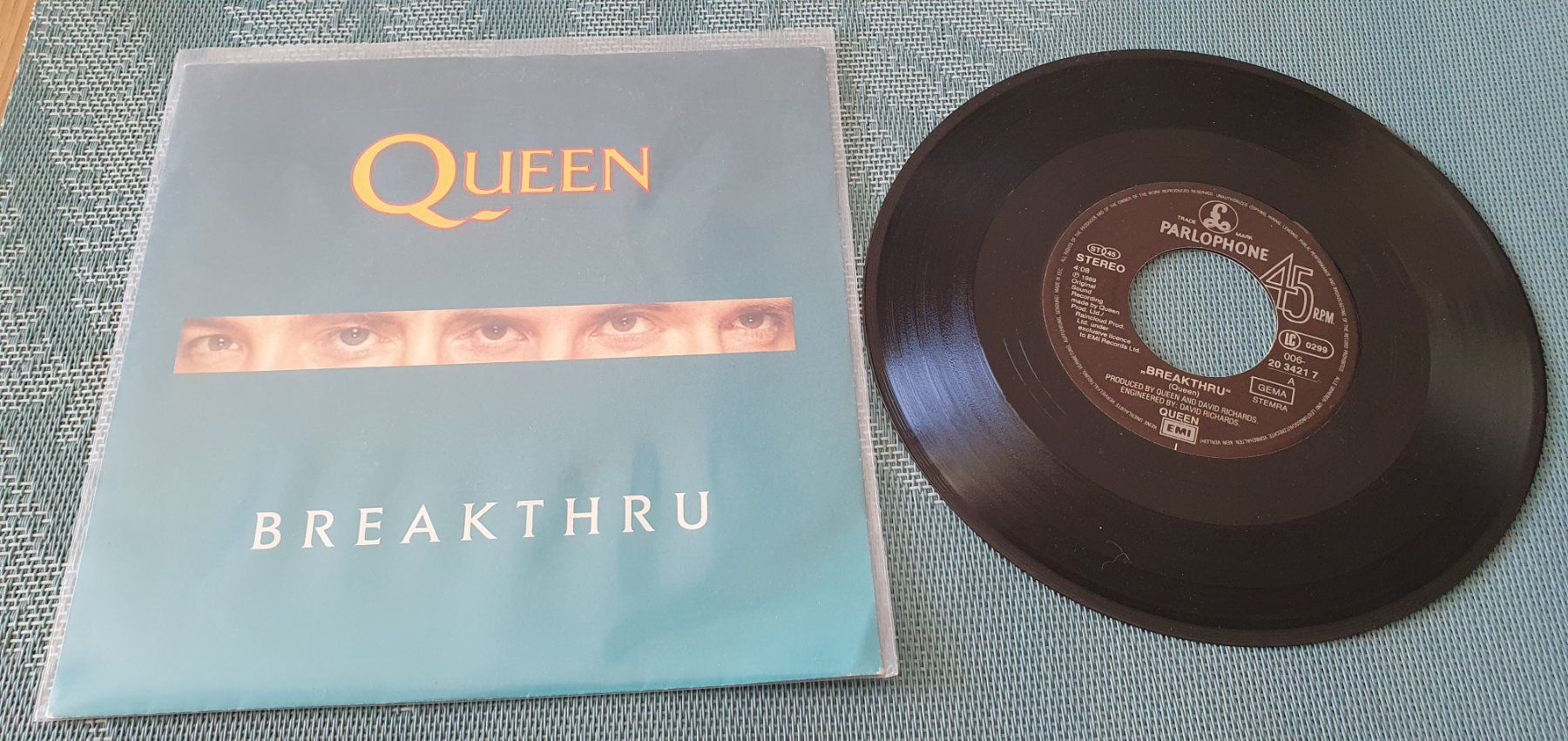 Dischi in vinile: QUEEN, Breakthru, 7"Single, sehr gut! – Usato da Kreuzlingen venduto da Cdschlumpf