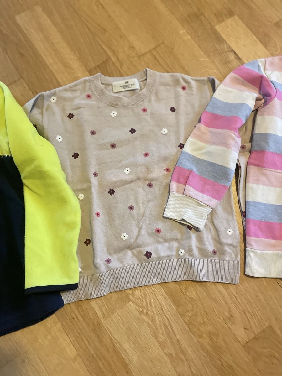 Maglioni & Felpe: Pullover 122/128 – Usato da Oetwil am See venduto da mar_t7ct 2