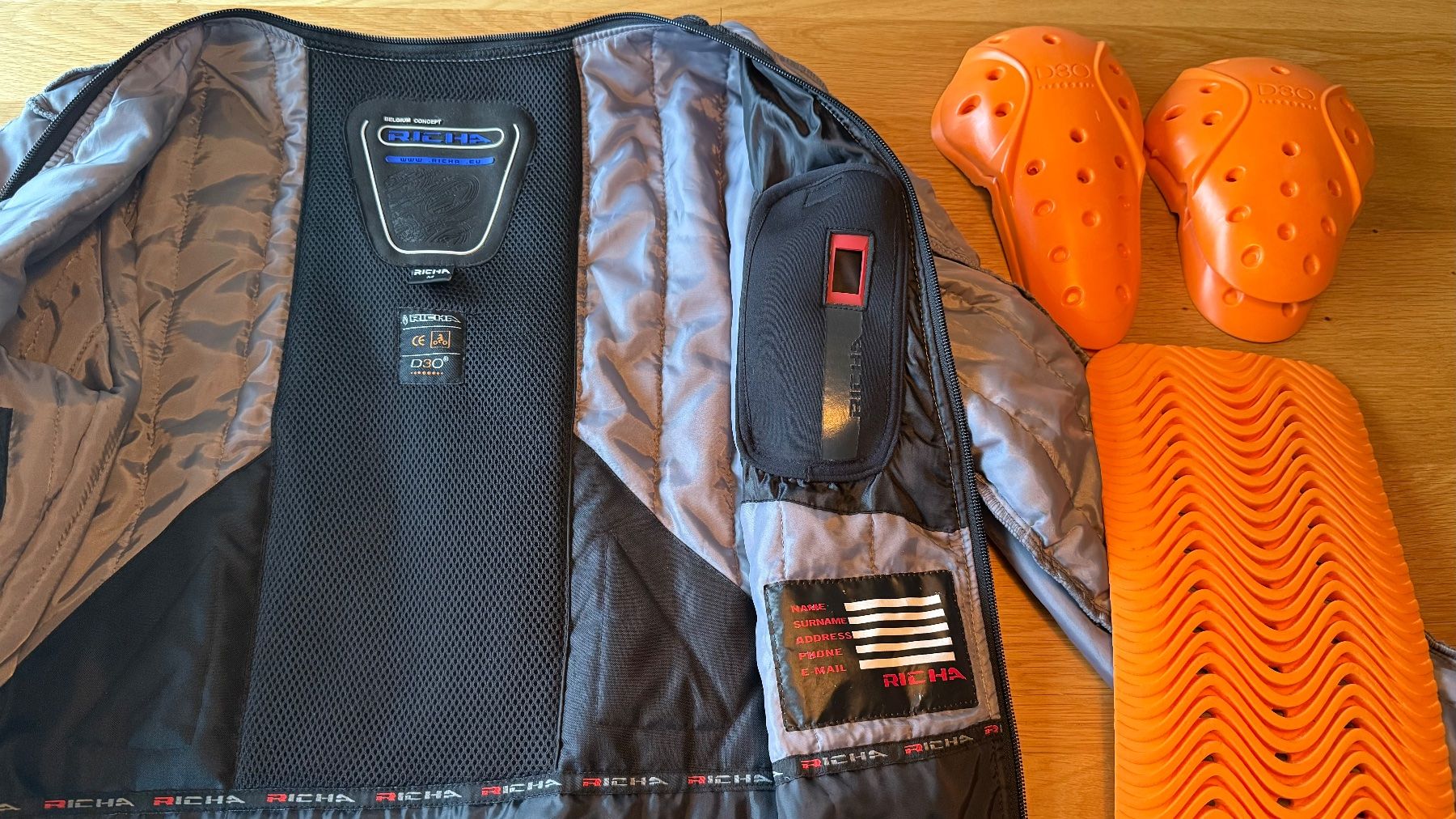 Giacche: Richa motorcycle jacket - 3 season – Usato da Versoix venduto da FatCohiba 1