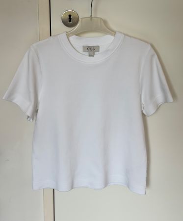 COS T-SHIRT