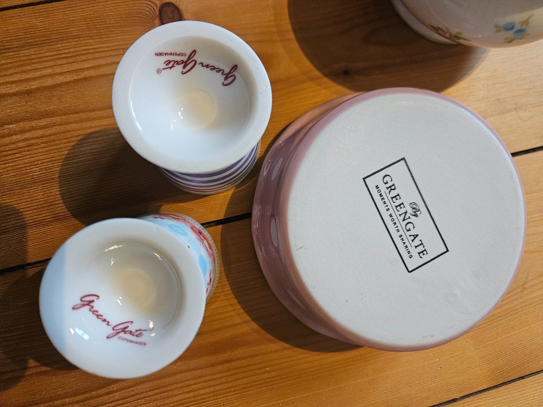 Greengate Altre Stoviglie: Green Gate Geschirr, Paket mit Eierbecher, Zuckerdose... – Usato da Rifferswil venduto da fle_5nqr 1