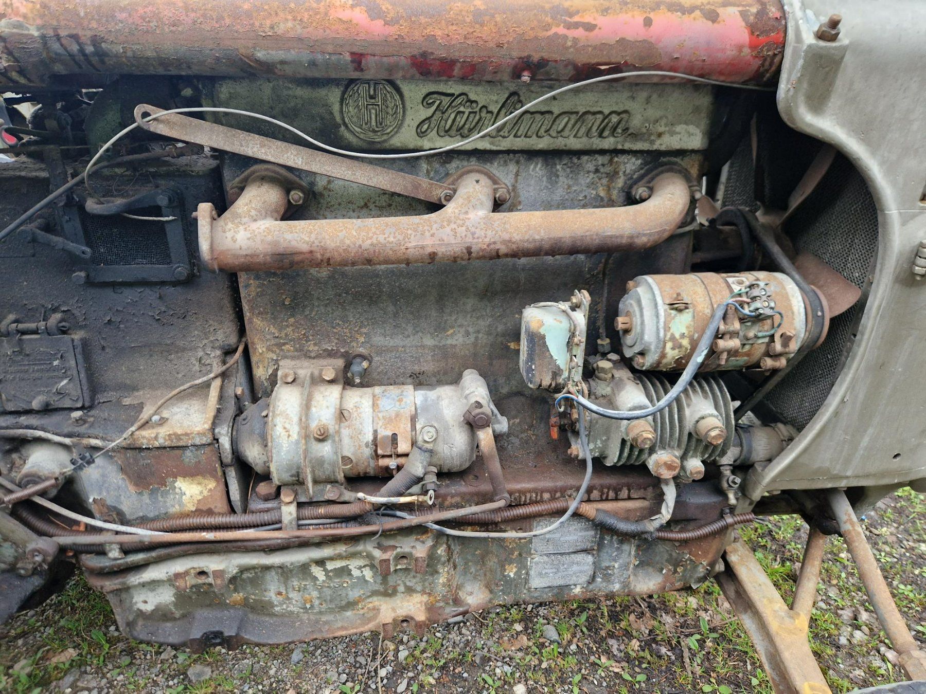 Hürlimann Trattori: Oldtimer Traktor Hürlimann D100 Teileträger – Usato da Dürnten venduto da Bachtel84 6