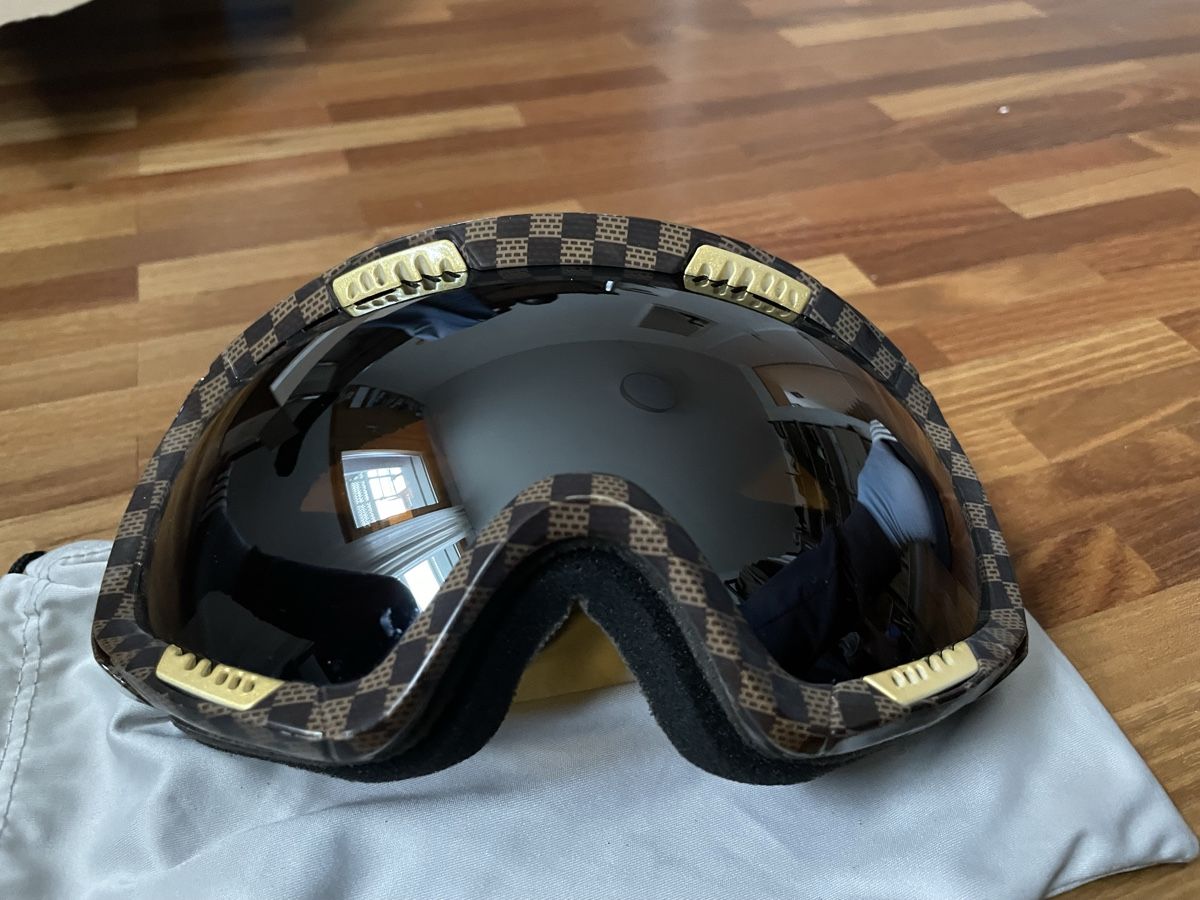 Occhiali & Lenti: Vonzipper Schneebrille – Usato da Luzern venduto da dividus 1