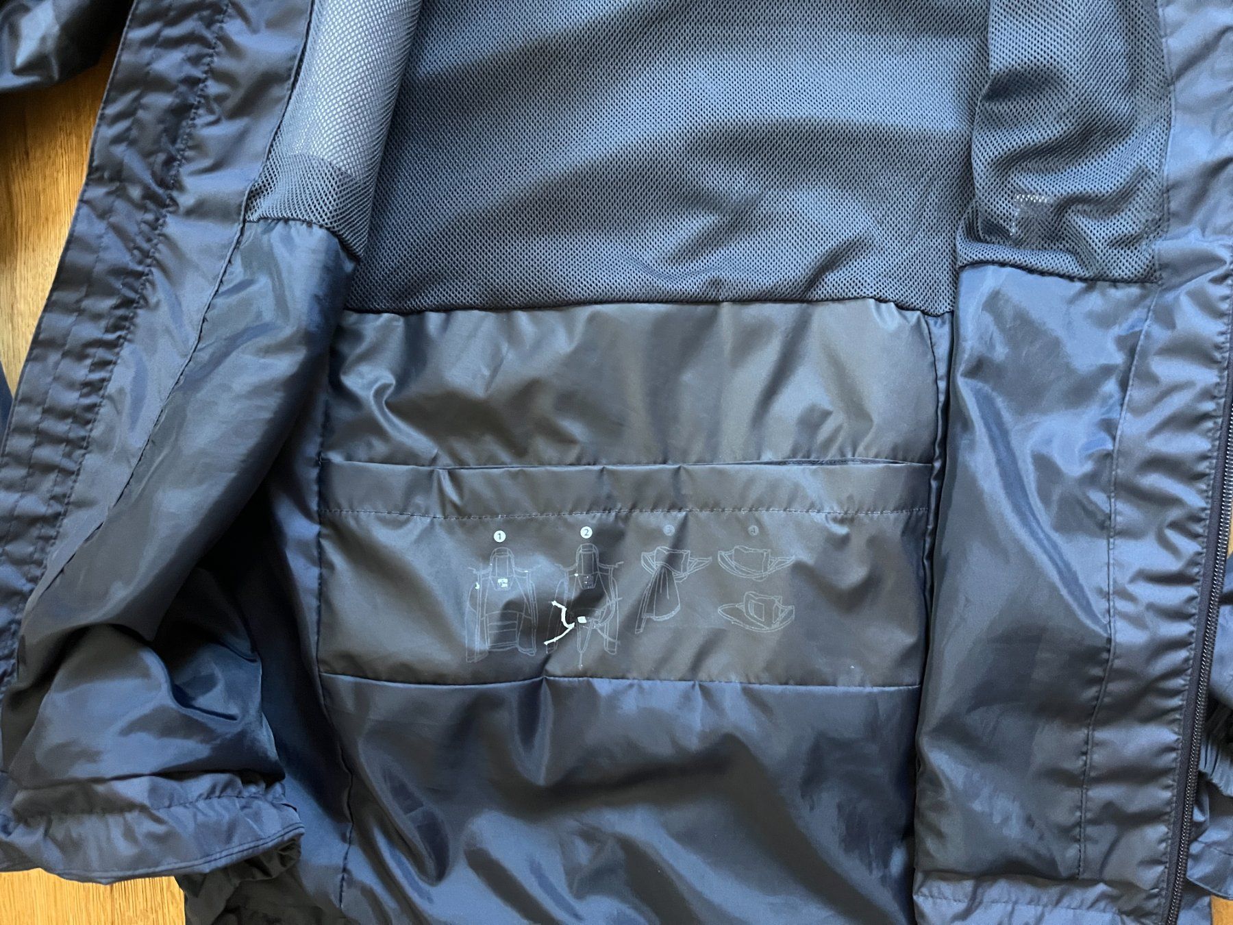 Decathlon Jacken: Regen-/Windjacke Quechua / Gr. ca. S – Gebraucht aus Utzenstorf von plus01 4