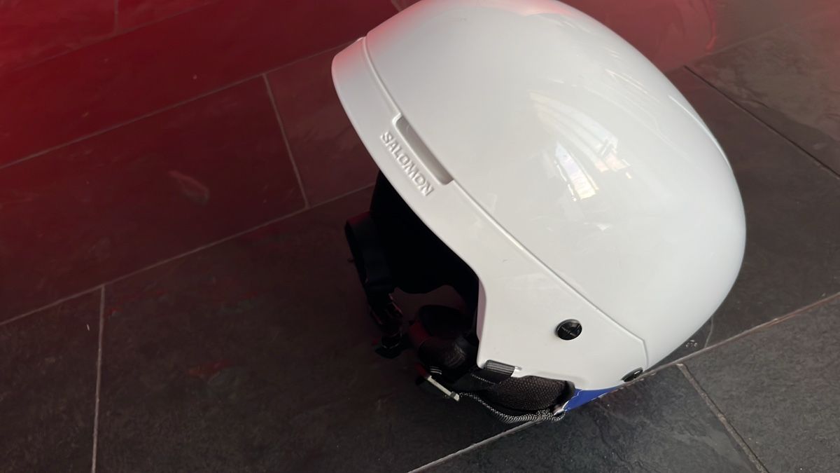 Salomon Caschi: Slalomhelm mit Brille – Usato da Busswil BE venduto da bboe 2