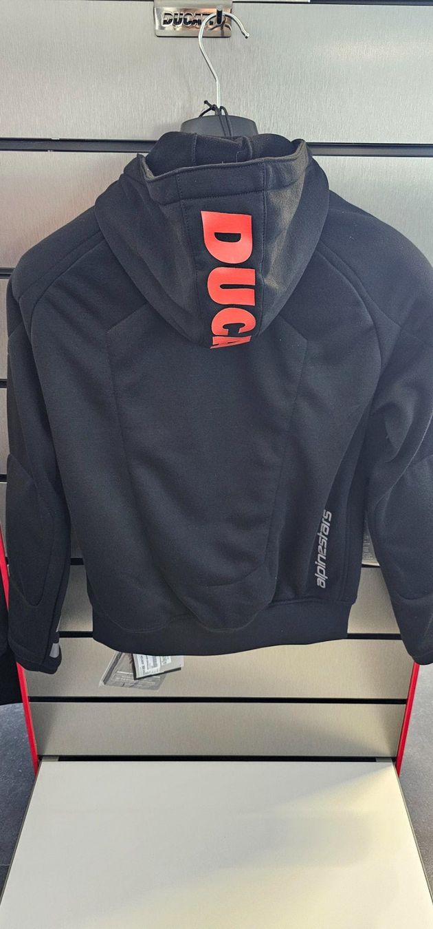 Ducati Giacche: Motorrad-Sweatshirt Ducati Jargon gr S – Nuovo e nell'imballaggio originale da Oberentfelden venduto da ST85 1