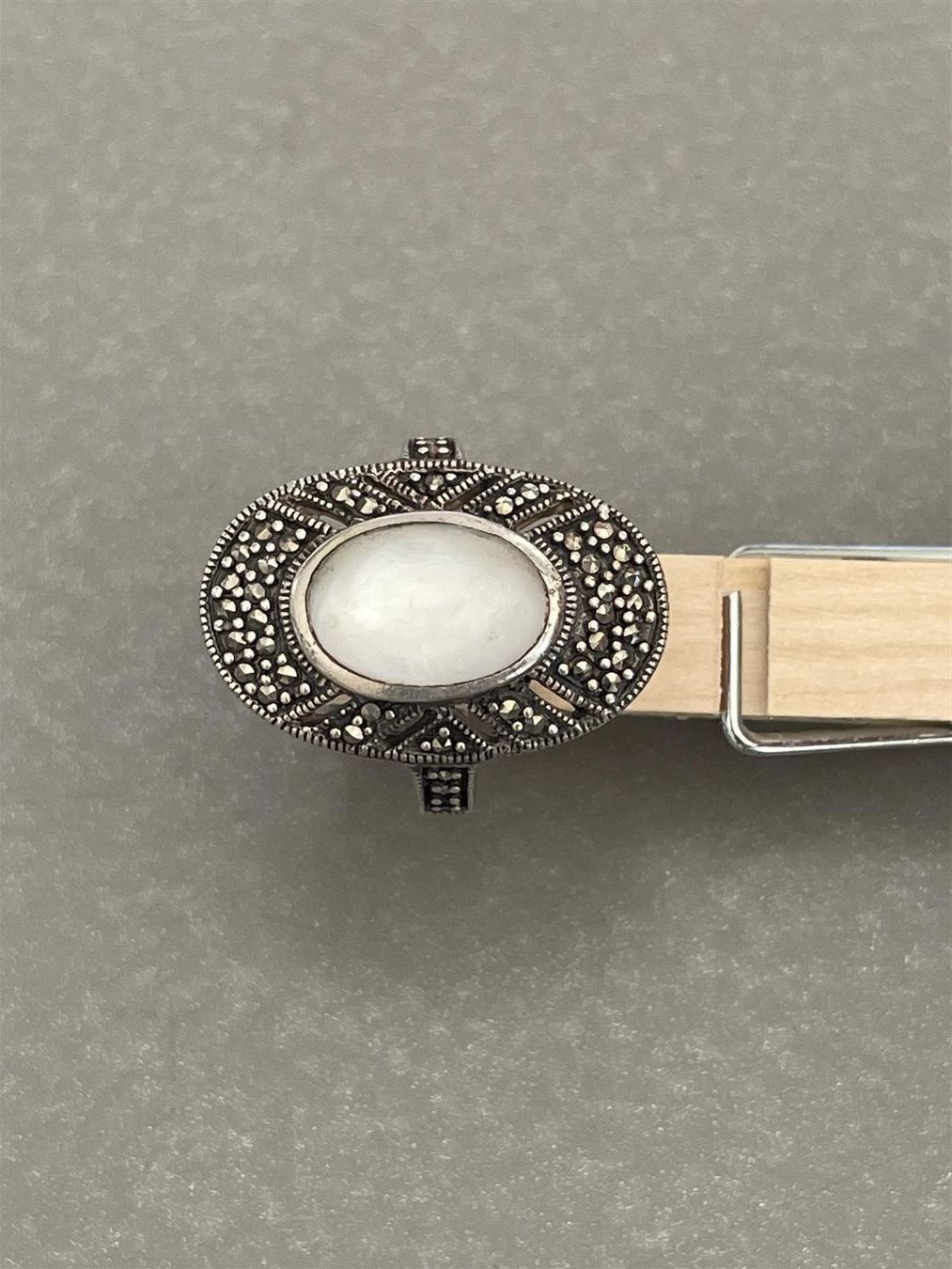 Anelli: ART DECO Perlmutt Markasiten Ring Rg57 – Usato da Basel venduto da gretchen03 1