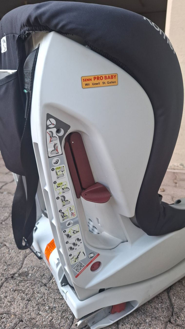 Britax Römer Auto-Kindersitze: Kindersitz Römer Versafix ECE R44/04 – Gebraucht aus Schönenberg TG von Jenny25. 3