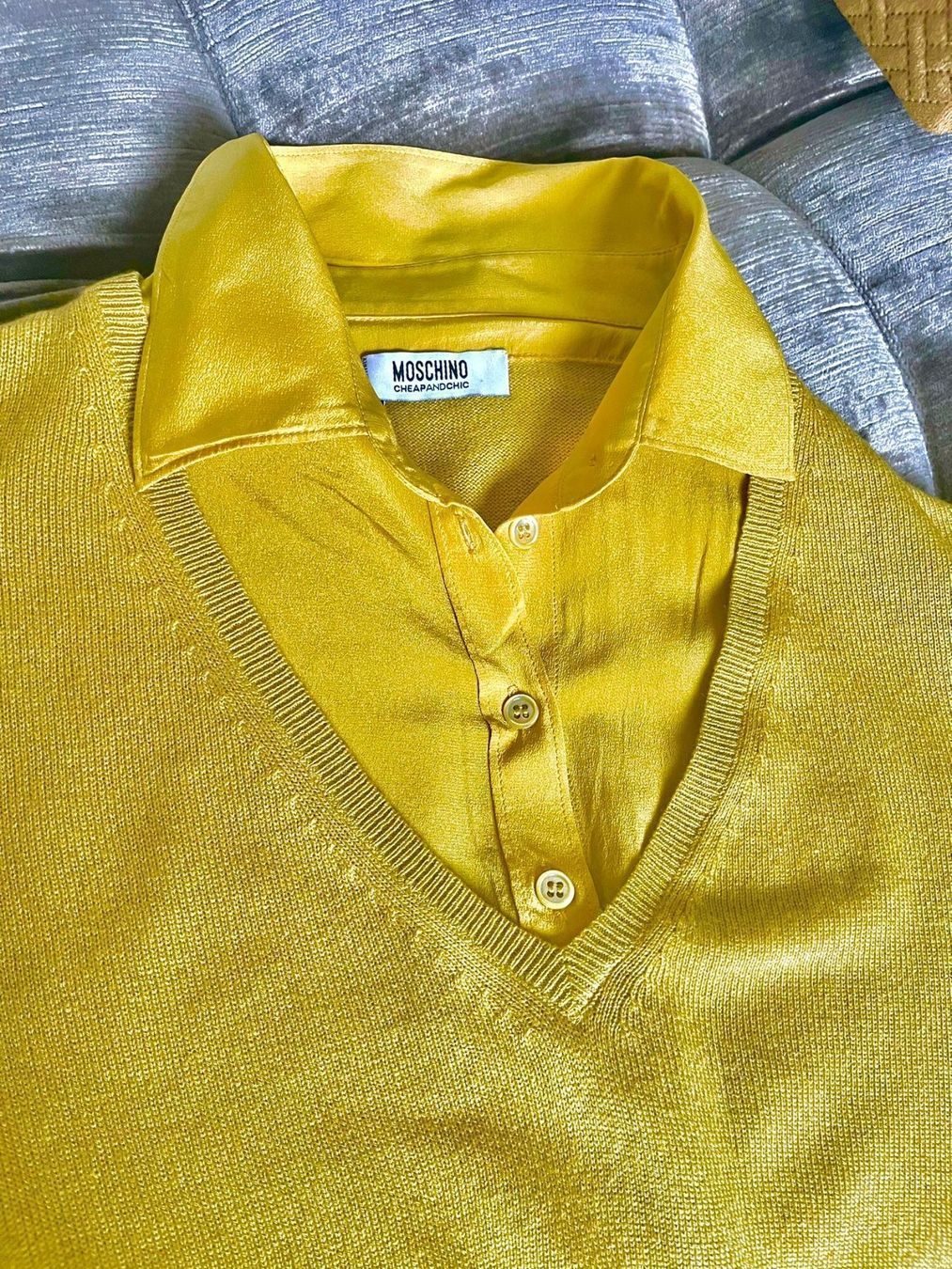 Moschino Chemisiers: Moshino Bluse – Neuf (Voir description) à Kilchberg ZH par Suisse500 2