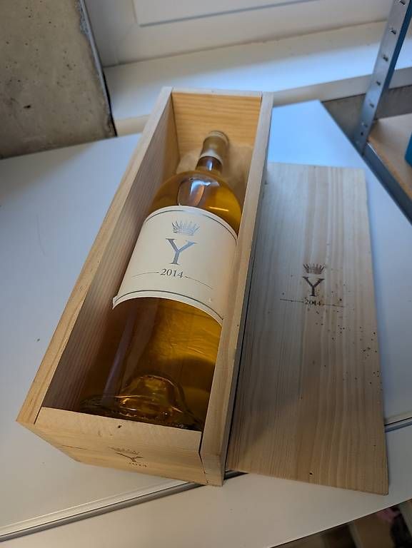 Vino: Wein Y 2014  – Usato da Gränichen venduto da Alf991