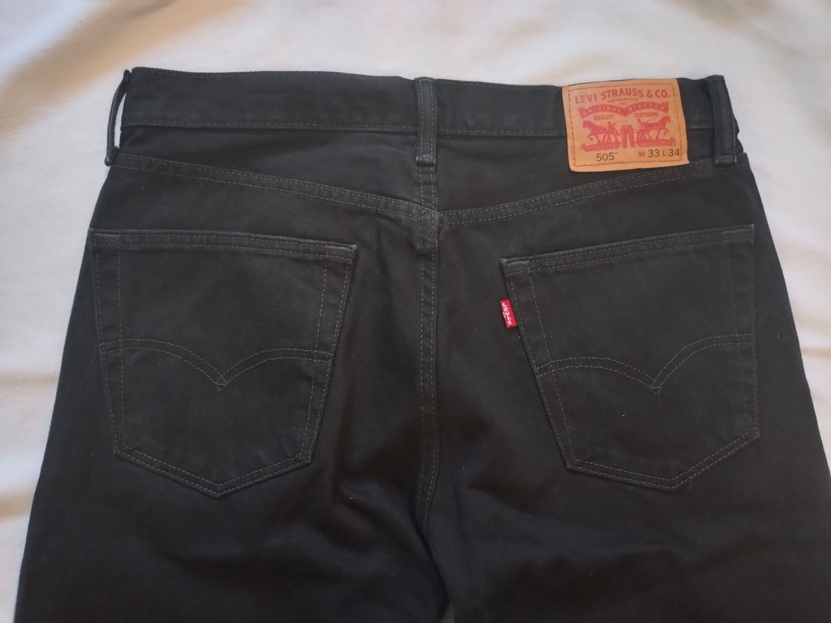 Levi's Jeans: Jean Levi's 505 noir W33 L34 – Usato da Farvagny-le-Grand venduto da LaCaverne 5
