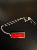 Coach Anhänger mit Kette – Silber/Rot