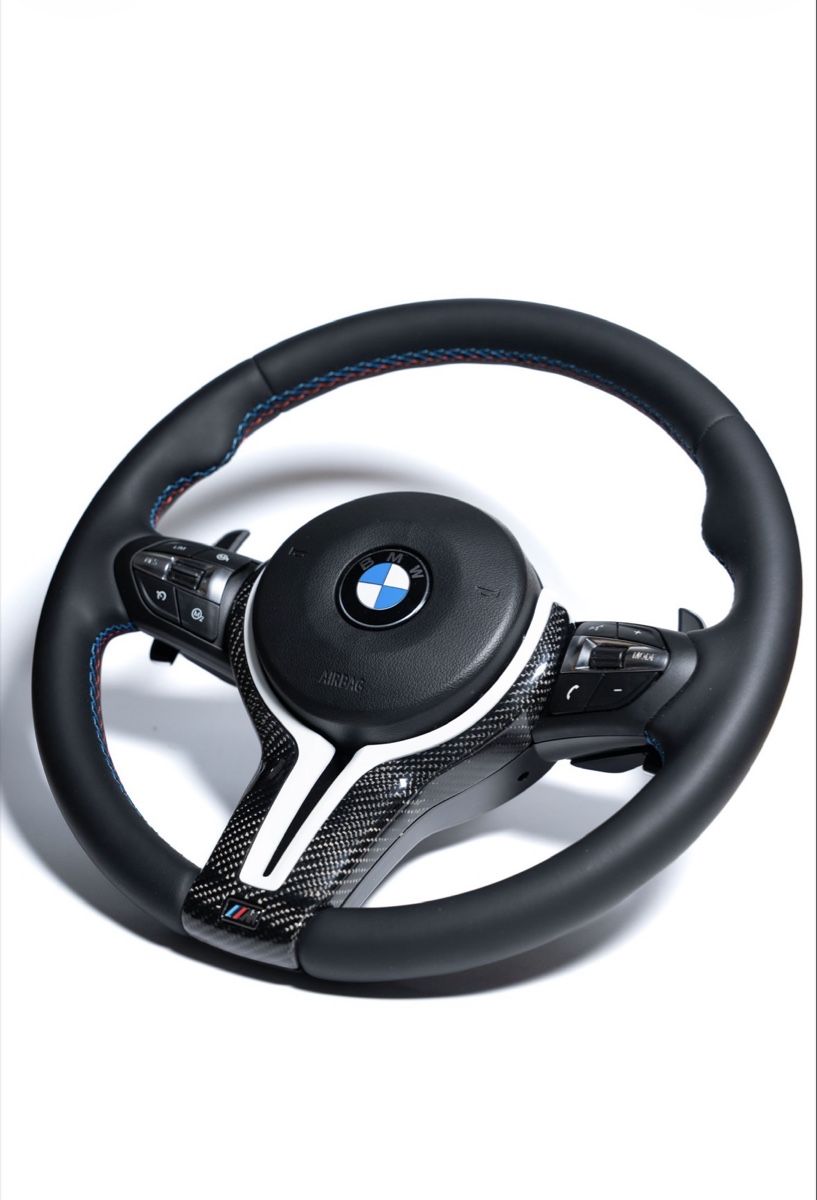 BMW Tutti pezzi di ricambio auto: BMW Lenkrad – Nuovo e nell'imballaggio originale da Brügg BE venduto da DENKOSTEERING_1 2