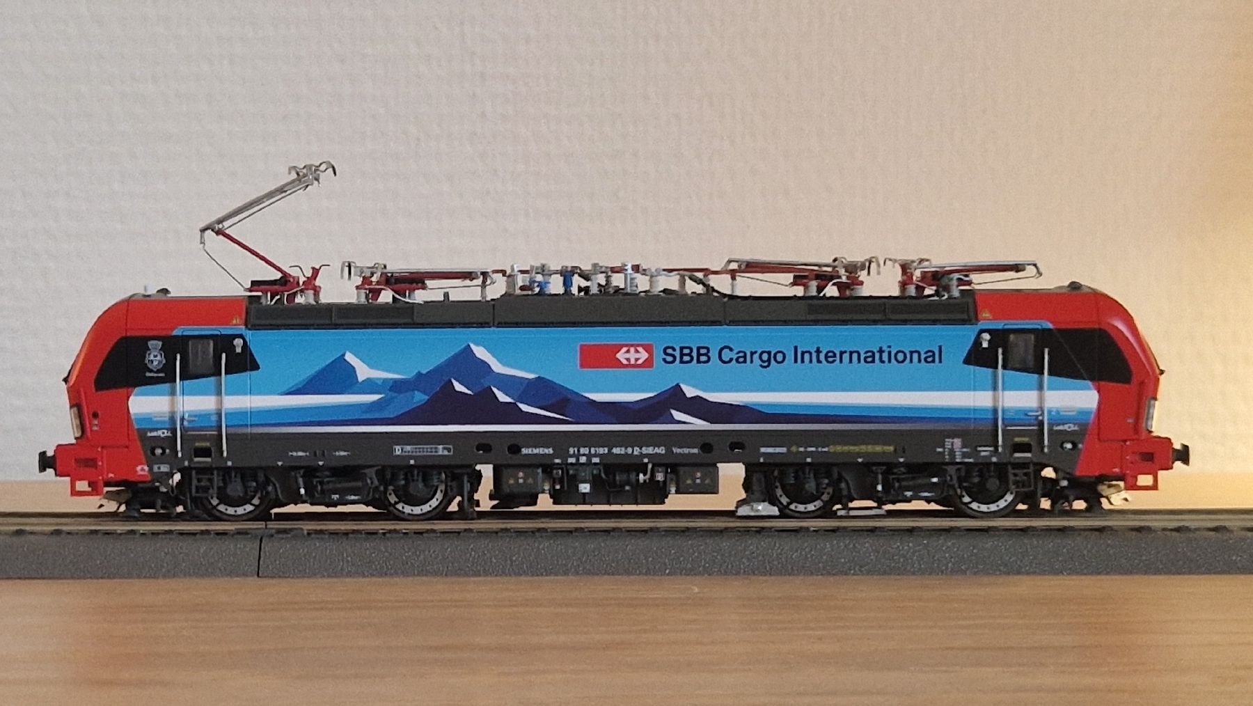 LS Models Modellini di ferrovie: LS MODELS DC PI90001: Br193-462 Vectron SBB Cargo Inter.  – Nuovo (secondo la descrizione) da Lausanne venduto da Greg755 2