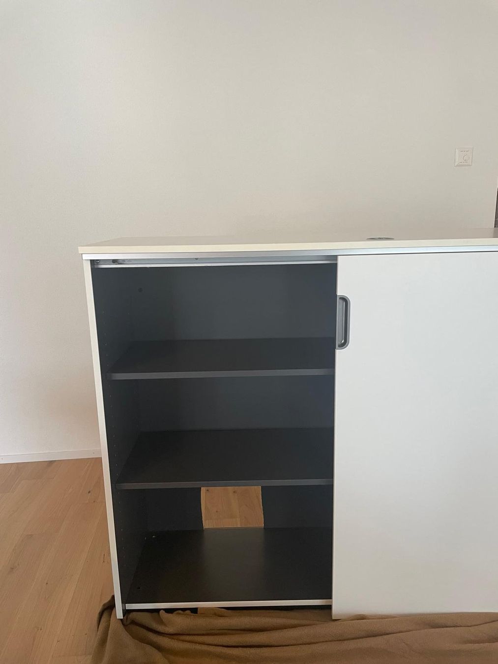 Ikea Armadi: Ikea Galant Büromöbel – Usato da Buchrain venduto da cel_c7zg 1
