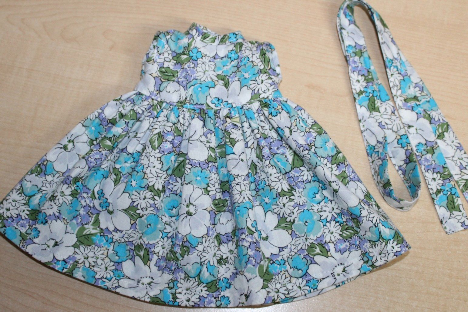 Poupées: SASHA Baby Puppenkleid – Neuf (Voir description) à Obfelden par Handiwork 2