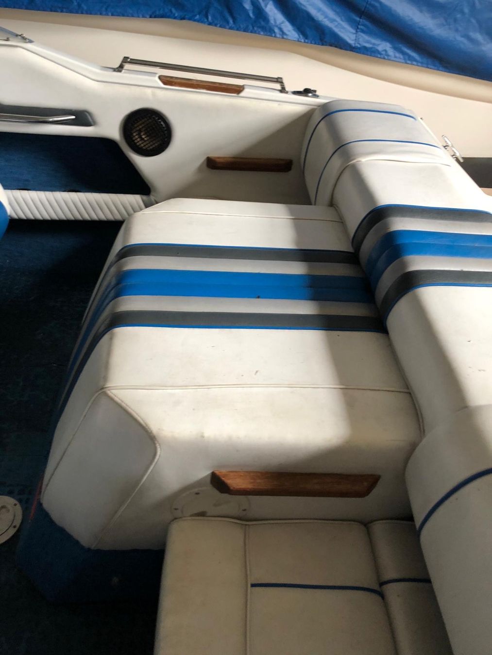 Sea Ray Barche: SEA RAY 200 CC SPORT – Usato da Avenches venduto da BOOTTRANSPORTE 7