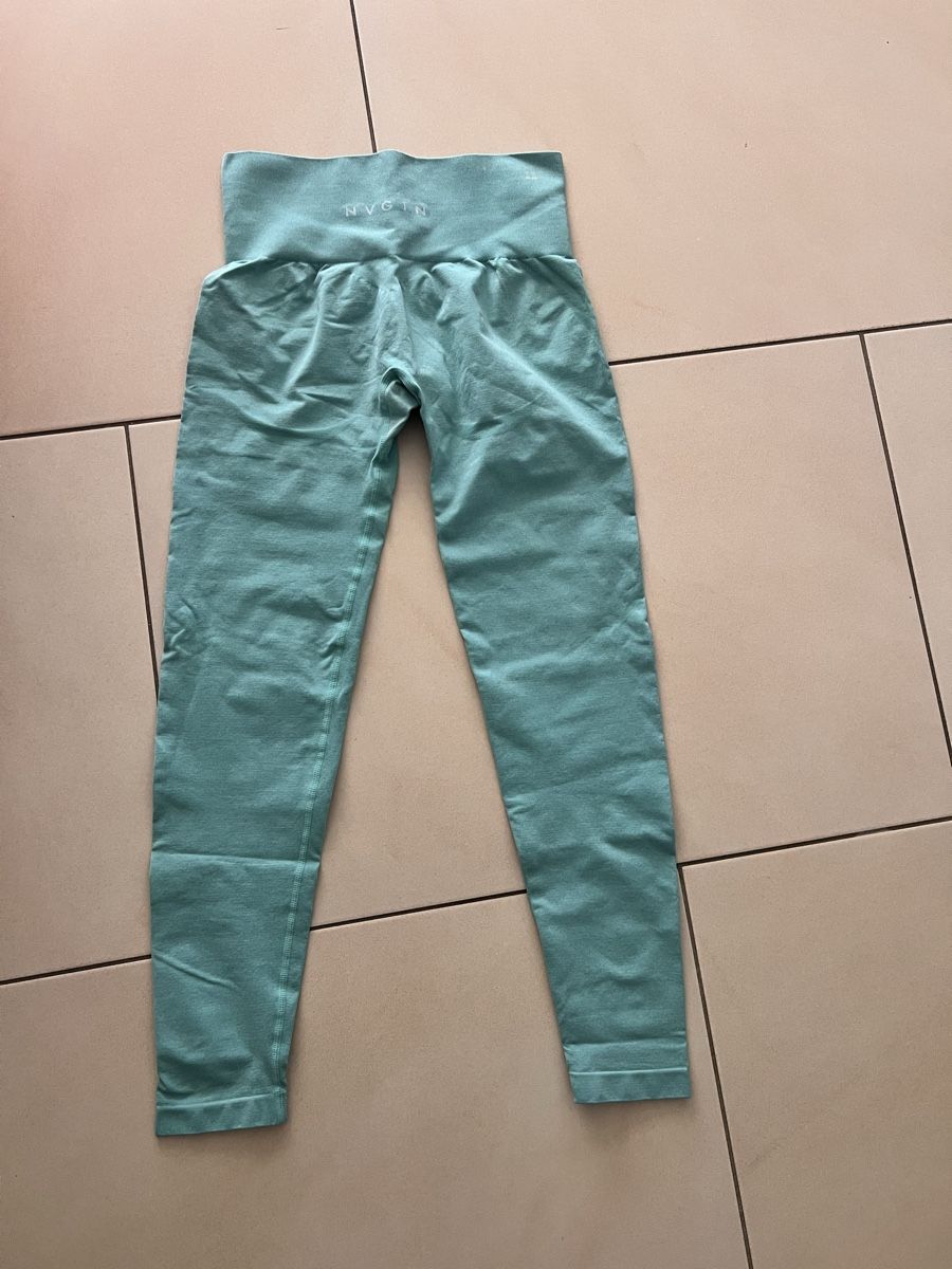NVGTN Leggings: Seamless Leggings mintgrün Gr. M – Usato da Kreuzlingen venduto da lin_j98c 2