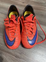 Fussballschuhe / Nockenschuhe 28