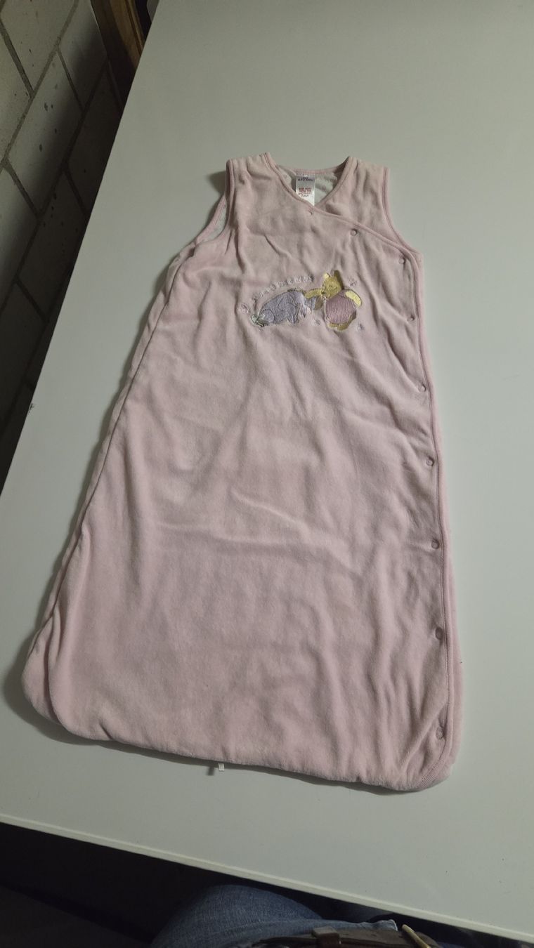 Sacchi a pelo: Babyschlafsack Winnie Puuh rosa – Usato da Gränichen venduto da Lena.Zubler