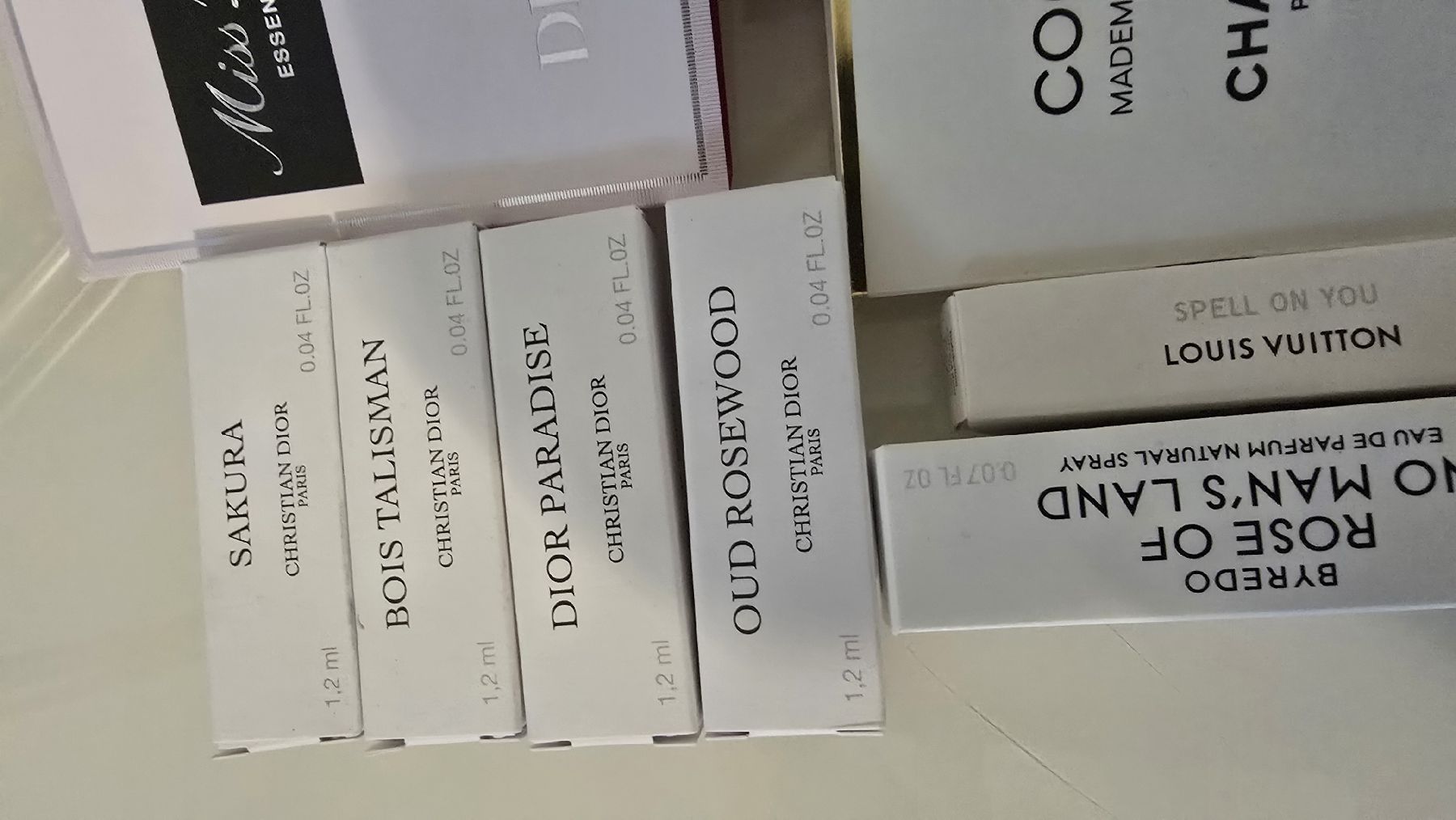 Chanel Parfum & Eau de Toilette: Dior-Chanel- Louis Vuitton Parfumminis Set – Neu (gemäss Beschreibung) aus wallisellen von funkelsternchen5 4