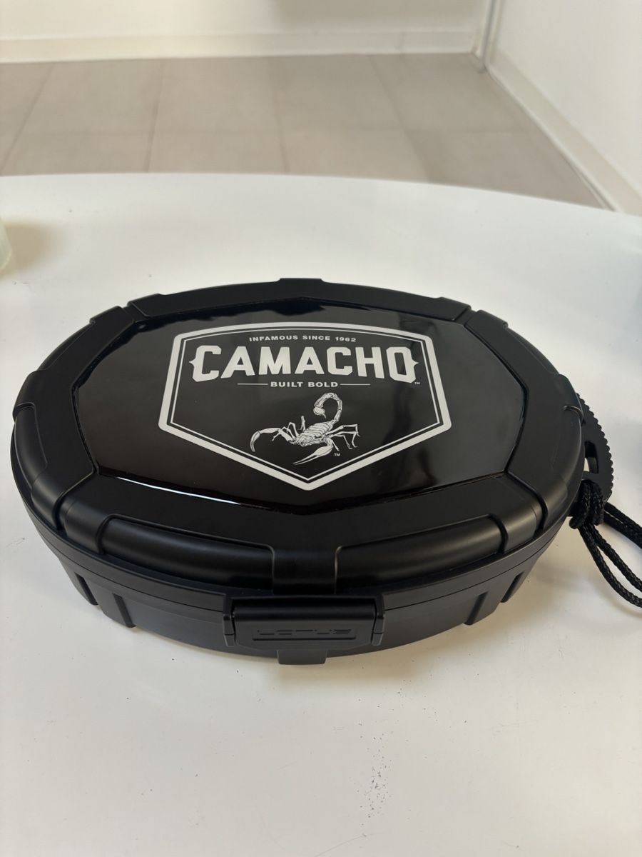 Humidore: Camacho Cigar Case Black Hard Shell Like New – Neu (gemäss Beschreibung) aus Genolier von adr_rph7