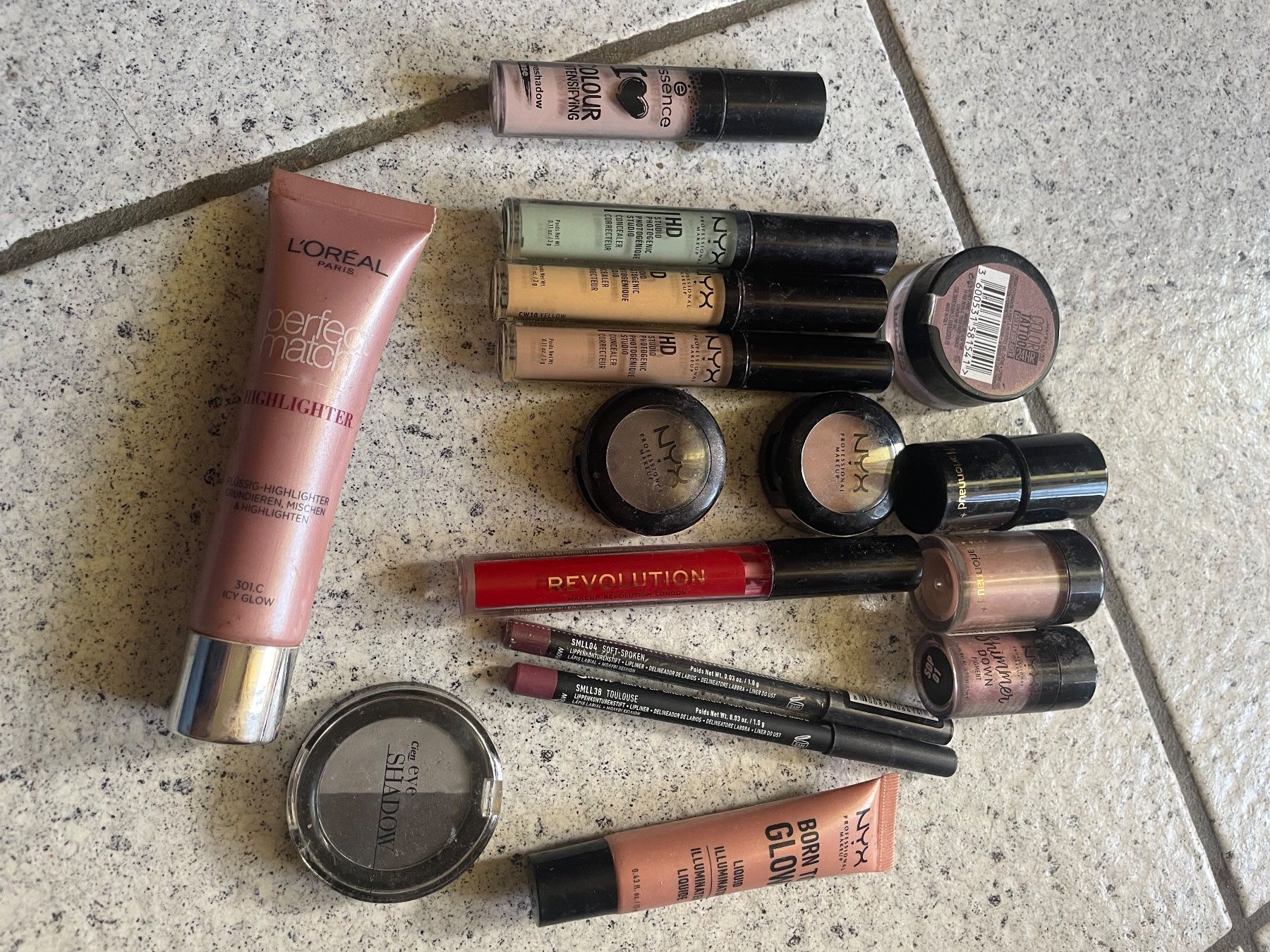 Make-up: Maquillage divers – Neu (gemäss Beschreibung) aus Rennaz von Loraccar 1