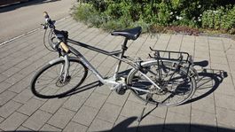 E-Bike Flyer Defekt ohne Akku Herrenrad mit Gepäckträger