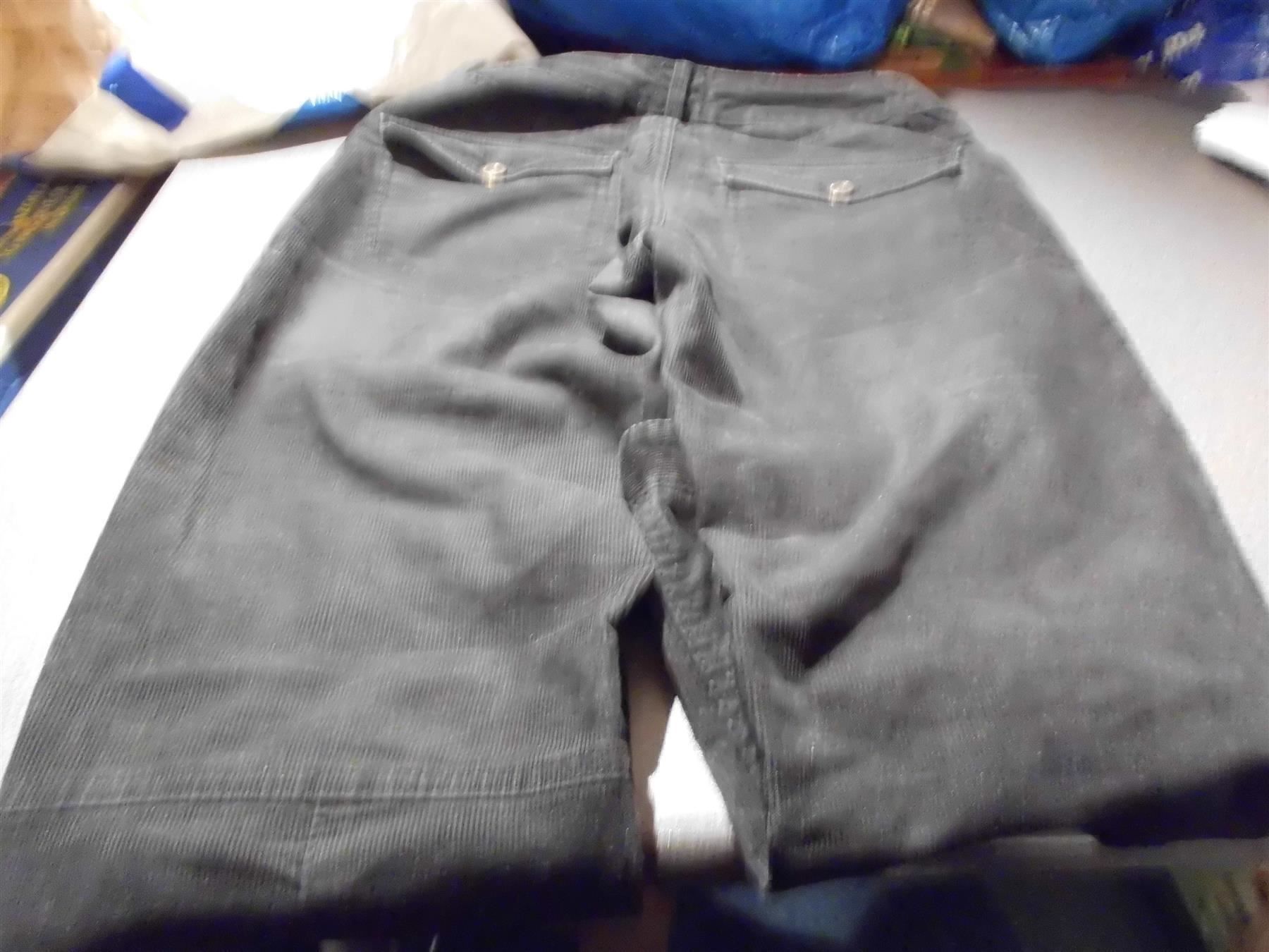 Pantalons: Hose Grösse 38, L.O.G.G., schwarz – D'occasion à Zürich par abraxas1291 1